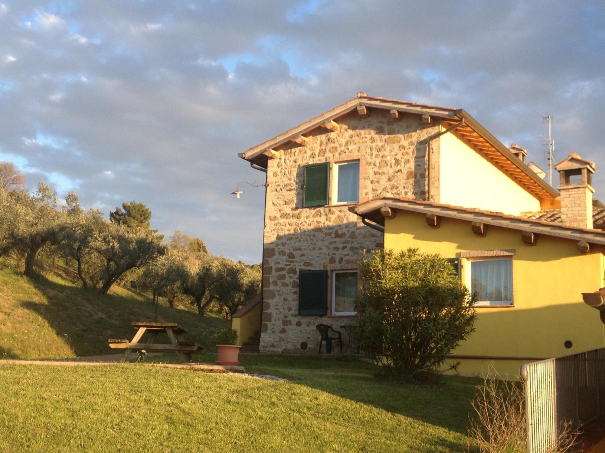 Il Poggio Delle Ginestre Guest House Торджано Екстериор снимка