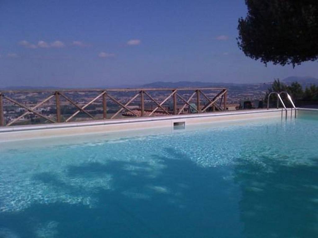 Il Poggio Delle Ginestre Guest House Торджано Екстериор снимка
