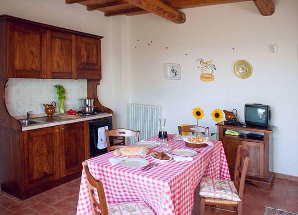 Il Poggio Delle Ginestre Guest House Торджано Екстериор снимка