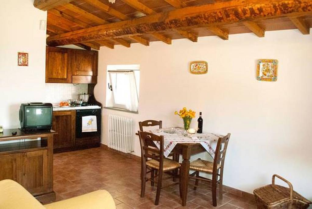 Il Poggio Delle Ginestre Guest House Торджано Екстериор снимка