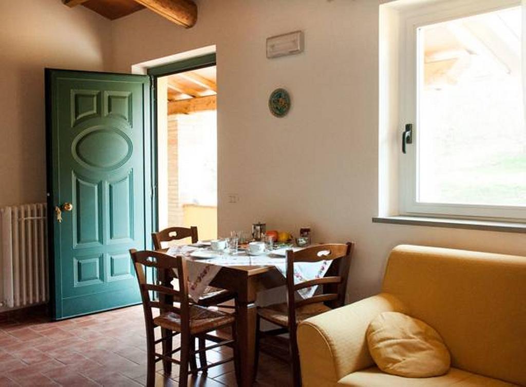 Il Poggio Delle Ginestre Guest House Торджано Екстериор снимка