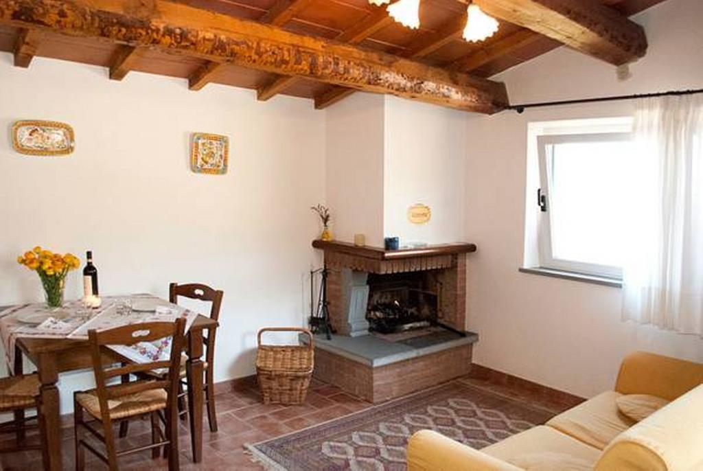 Il Poggio Delle Ginestre Guest House Торджано Екстериор снимка