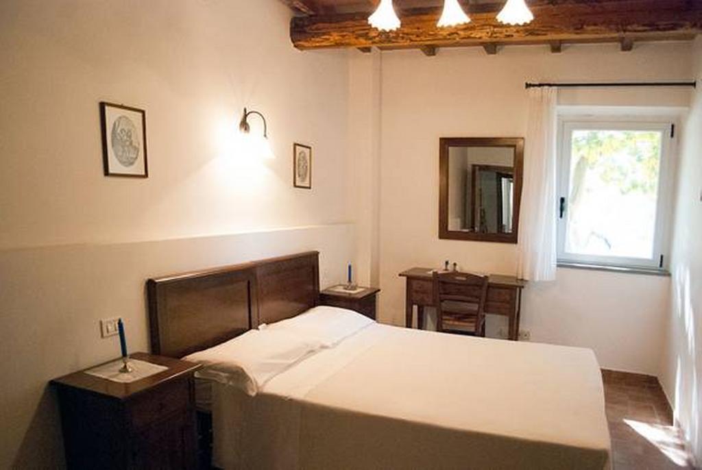 Il Poggio Delle Ginestre Guest House Торджано Екстериор снимка